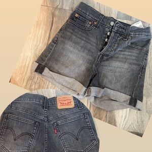 Levis jean shorts